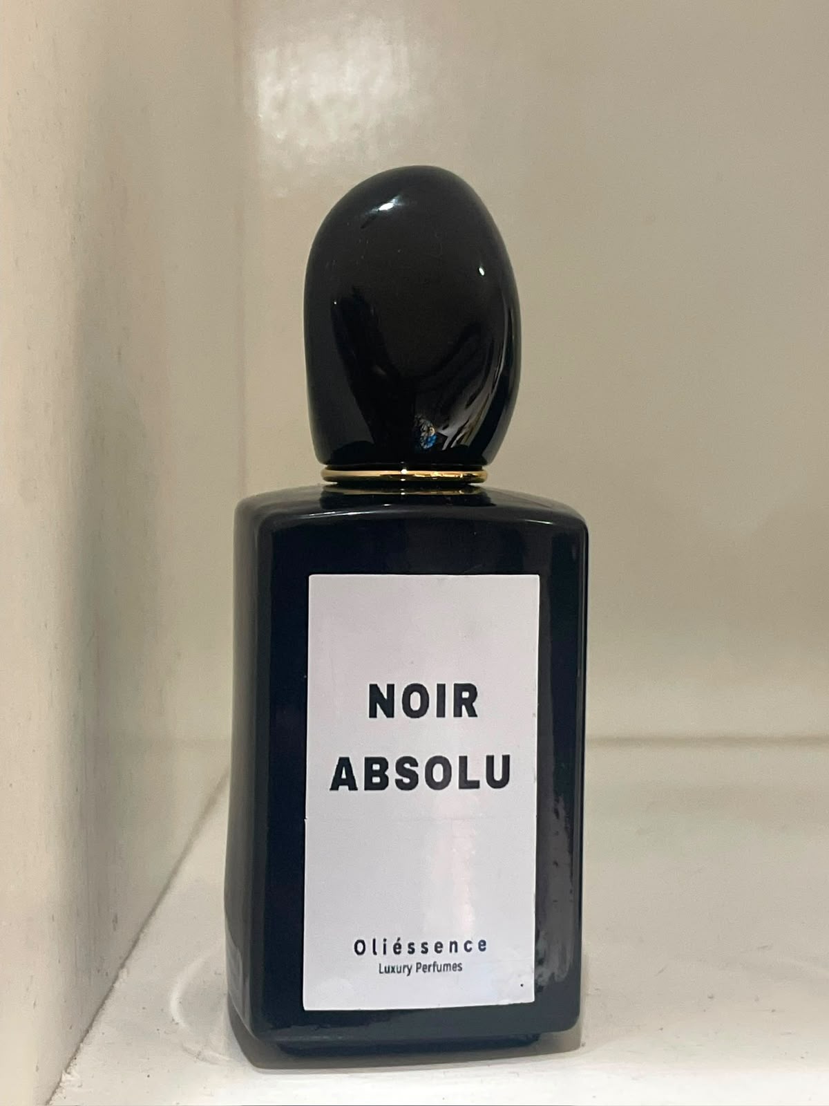 Flacon NOIR ABSOLU d'OLIÉSSENCE